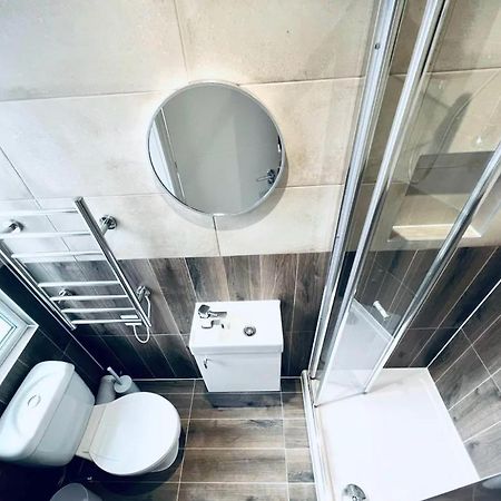 London South Charming Ensuite Look Like Hotel Designer Room Exterior photo